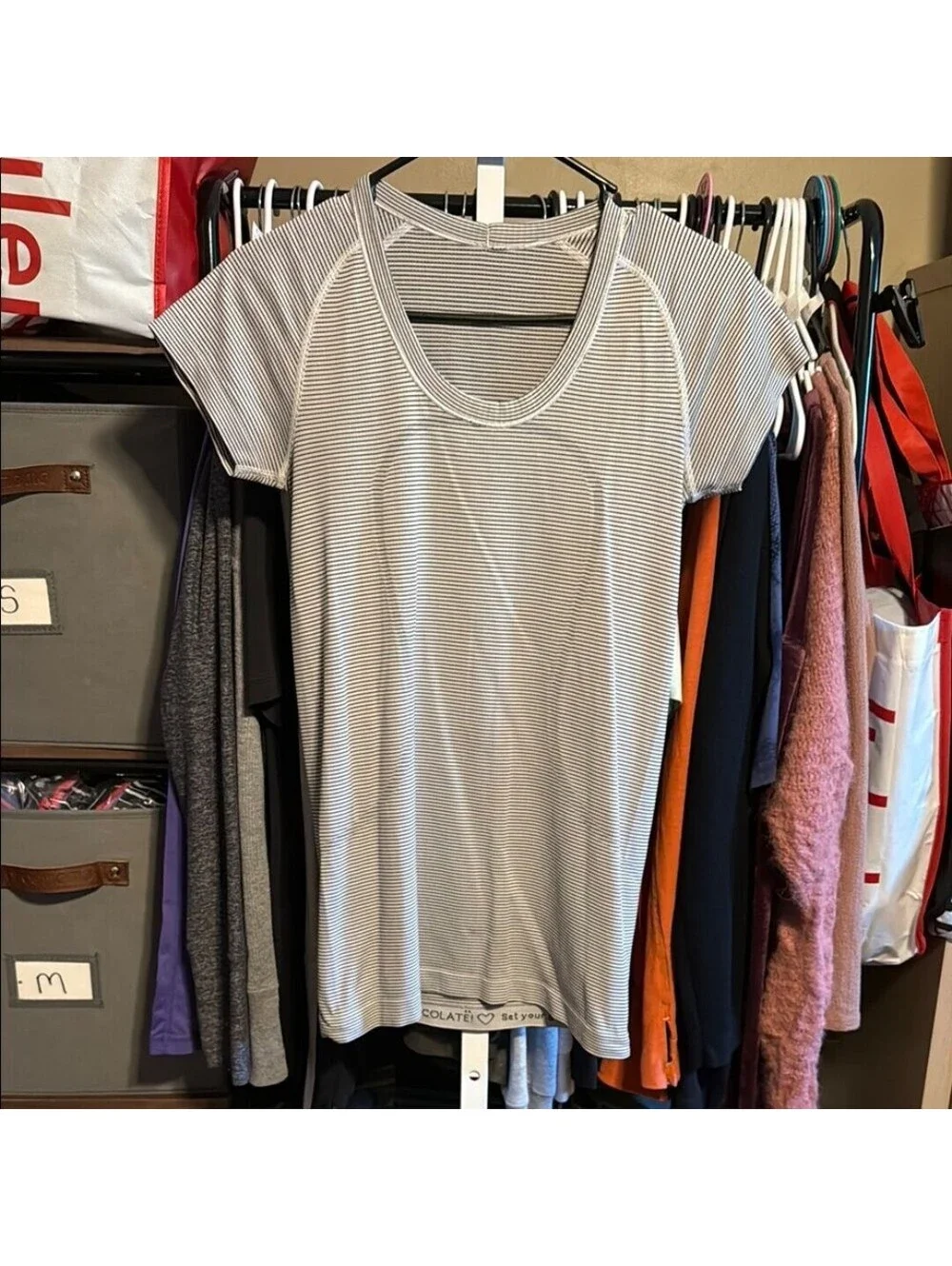 Lululemon Swiftly Tech Short Sleeve VNeck Sz 6 Tempo Stripe White Black 648
